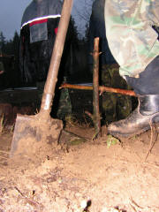 A m� to za sebou - hlava poh�ena odd�len� a t�lo zat�eno kamenem! uff!